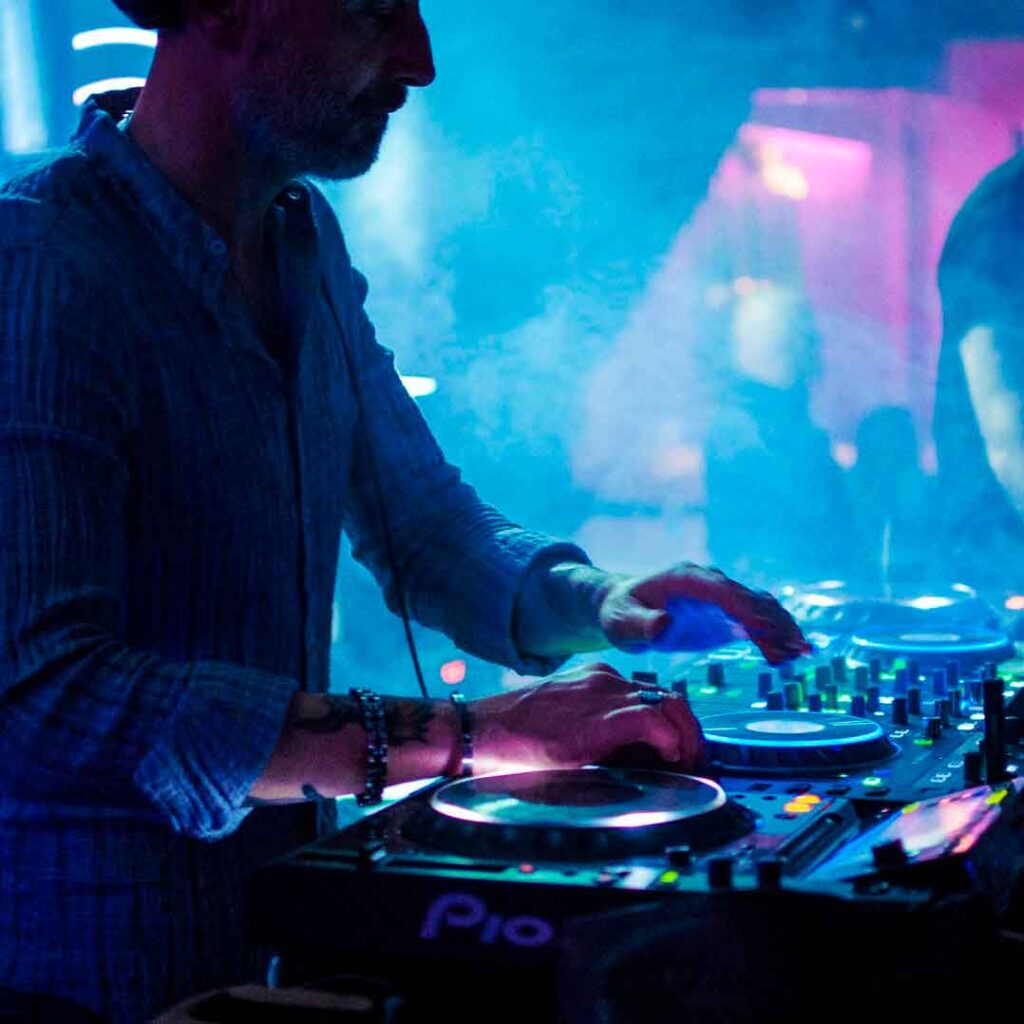 DJ Sonorização e Audiovisual para Eventos